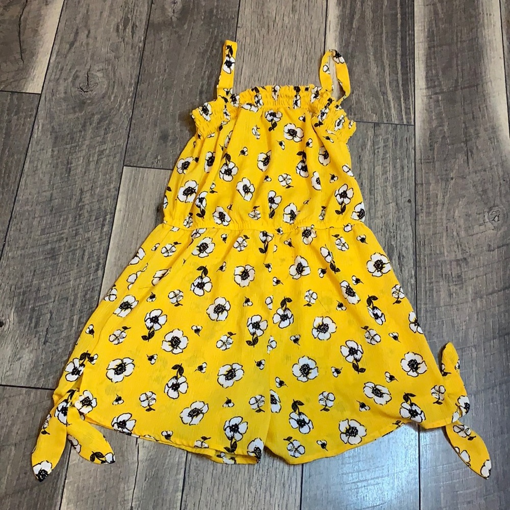 flower romper, bows at the bottom